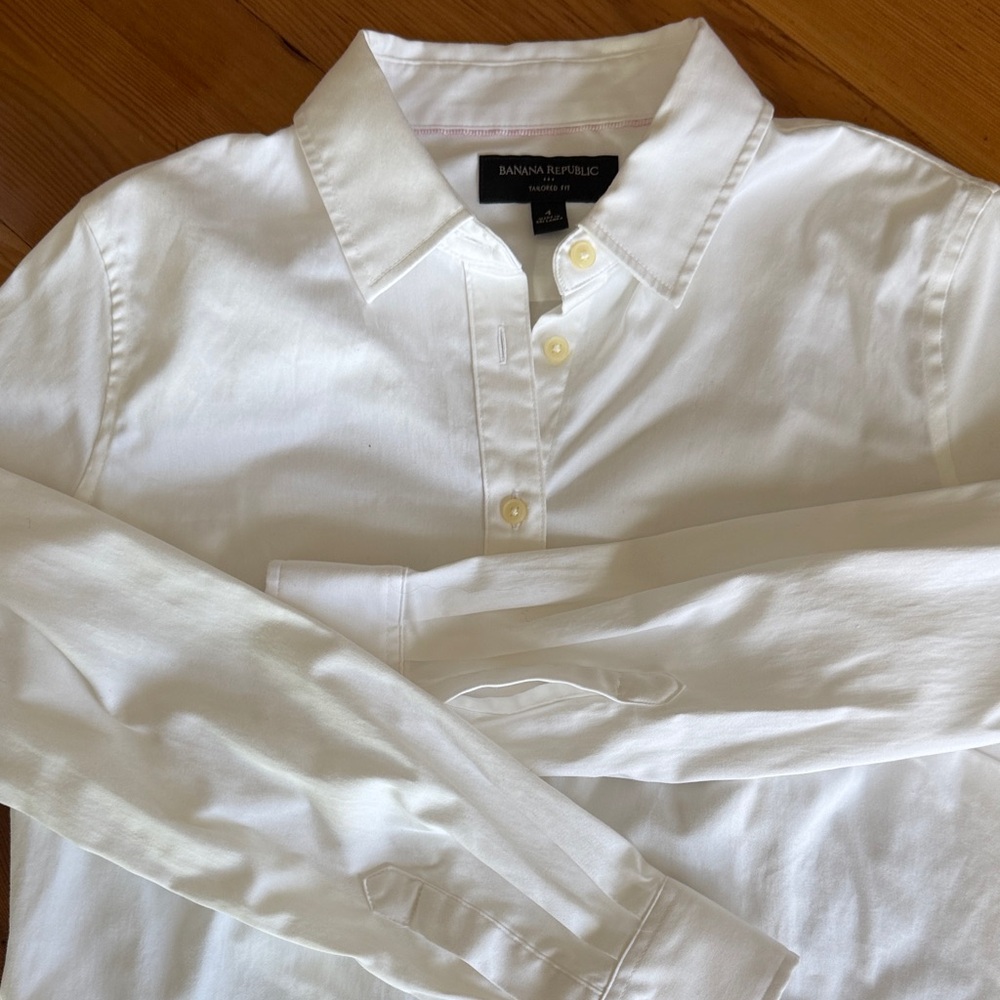 Banana Republic White Button Down Shirt